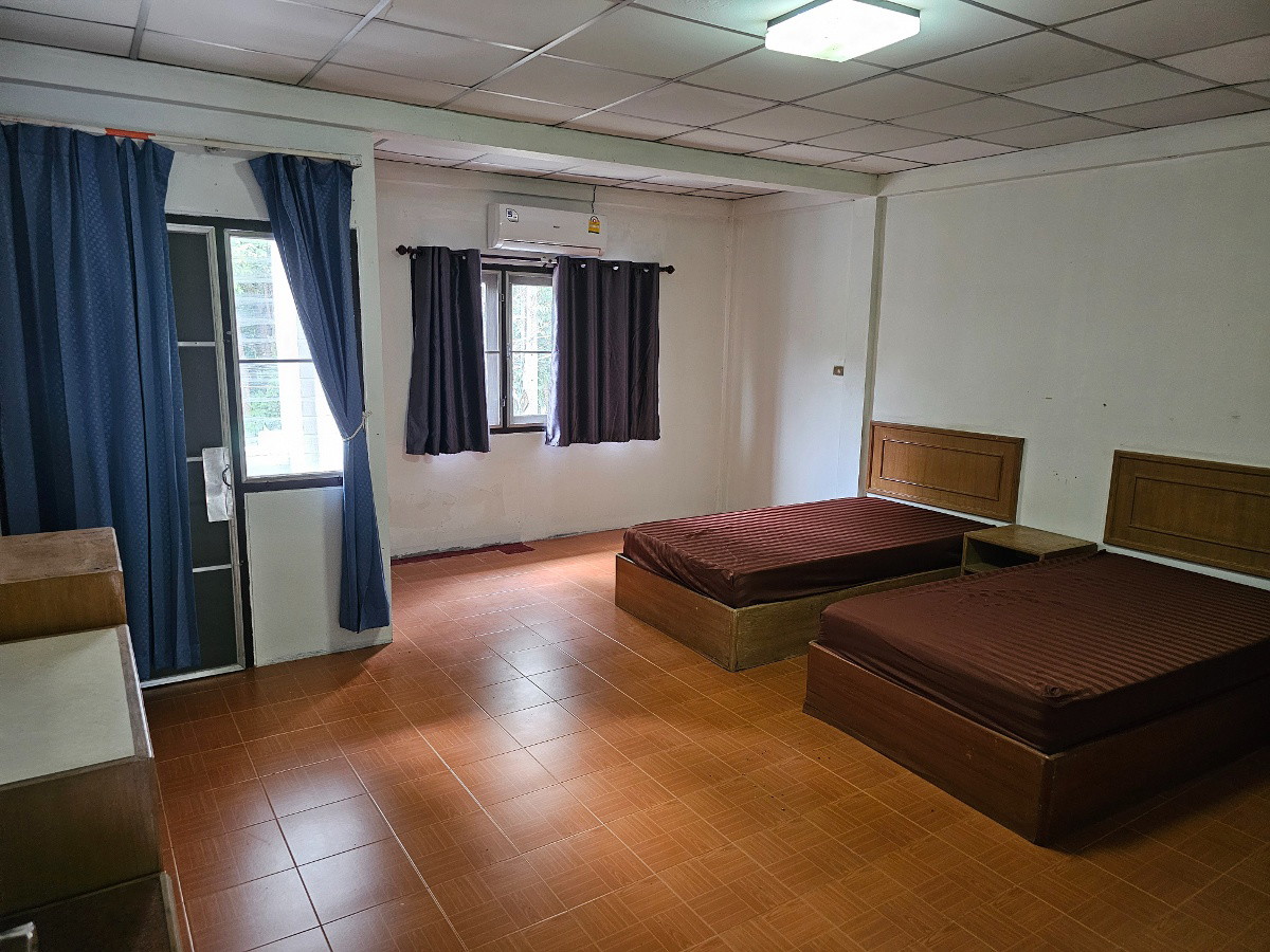 Condo — photo 2