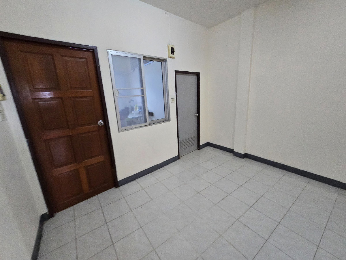Condo — photo 5