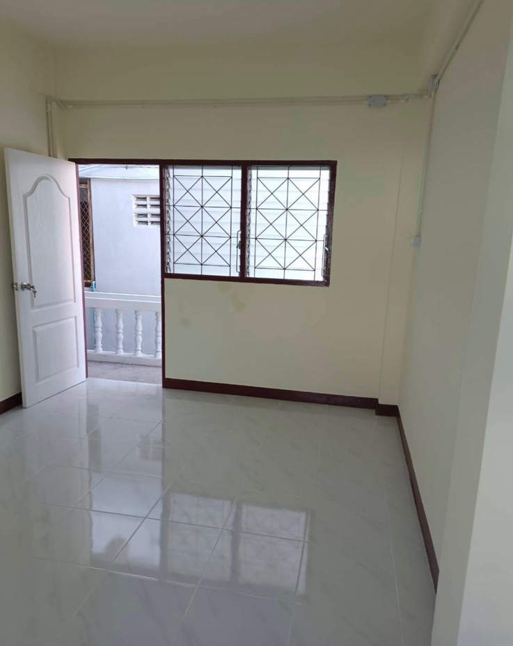 Condo · Bang Phli — photo 4