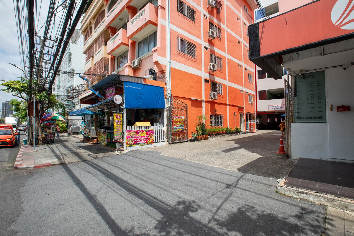 Condo · Khlong San, bangkok — photo 4
