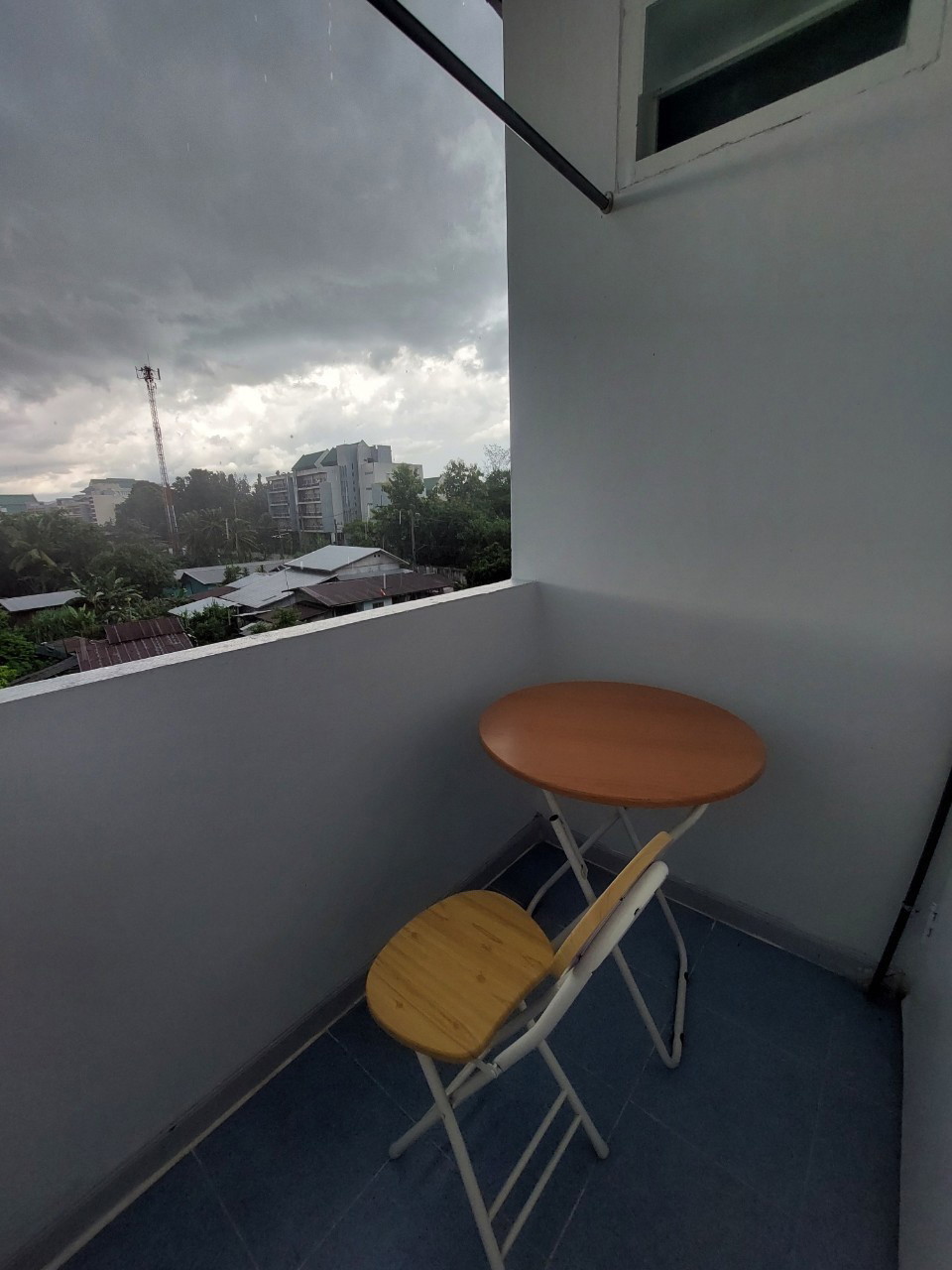 Condo — photo 2