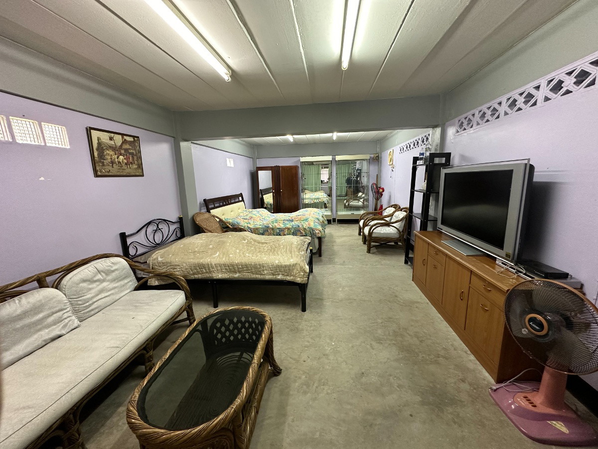 Condo · Bang Khun Thian, bangkok — photo 4