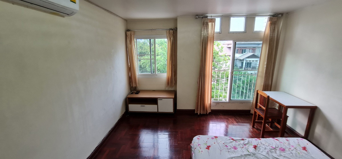 Condo · Khlong Toei, bangkok — photo 5