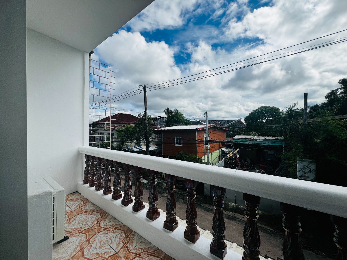Condo — photo 3