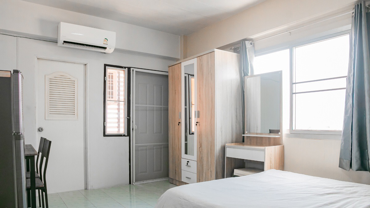 Condo — photo 5