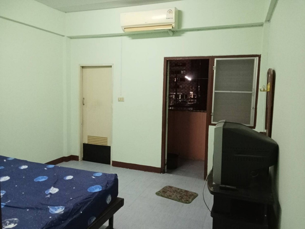 Condo — photo 5