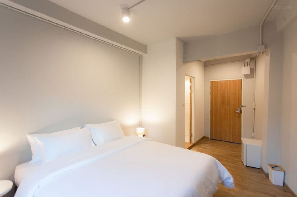 Condo · Bangkok Noi, bangkok — photo 1
