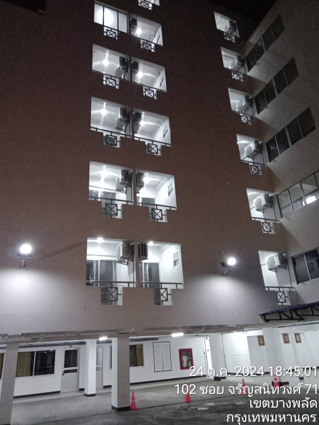 Condo · bangkok — photo 2