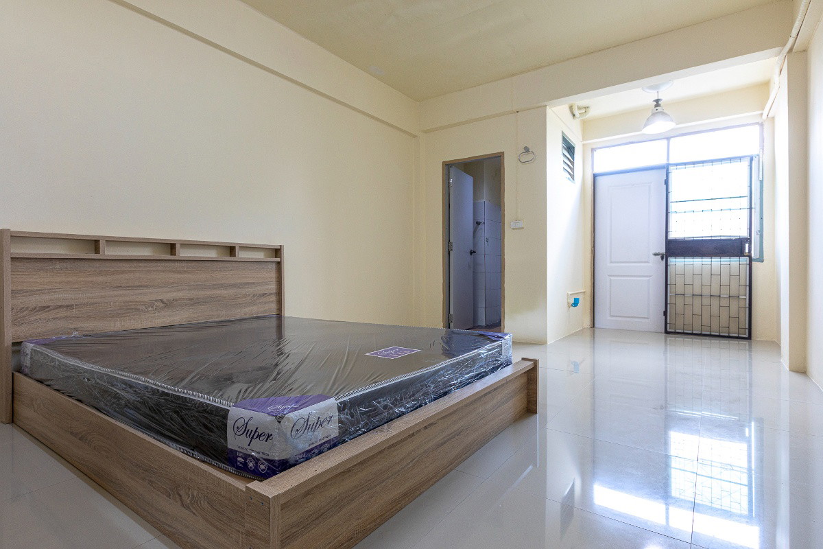 Condo · Mueang Samut Prakan — photo 5
