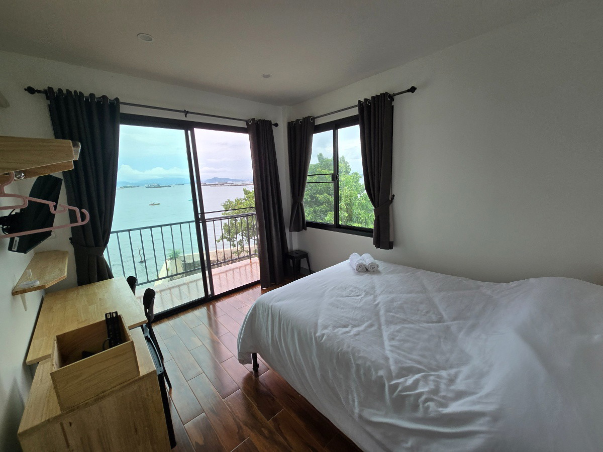 Condo · chon_buri