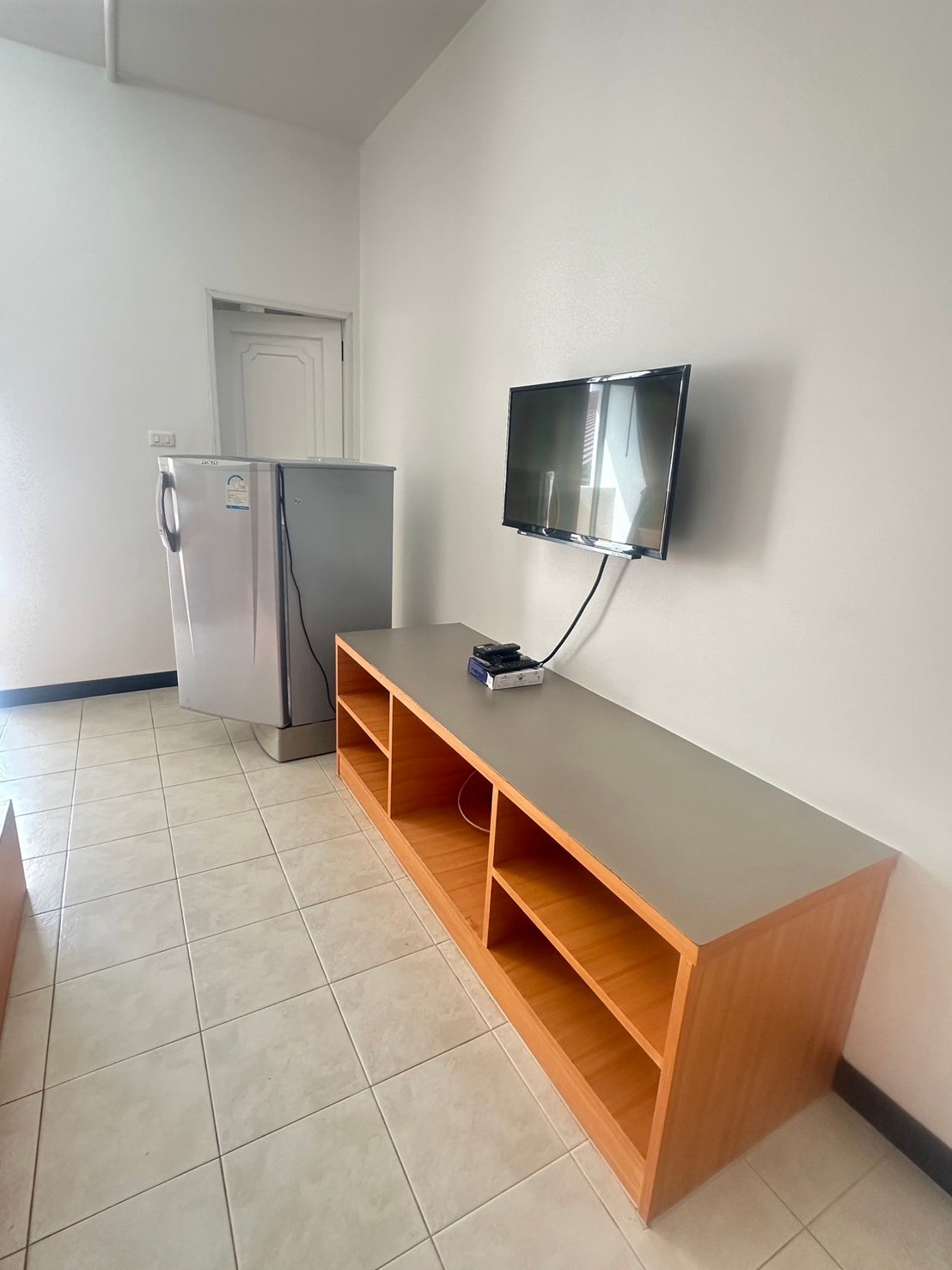Condo — photo 2
