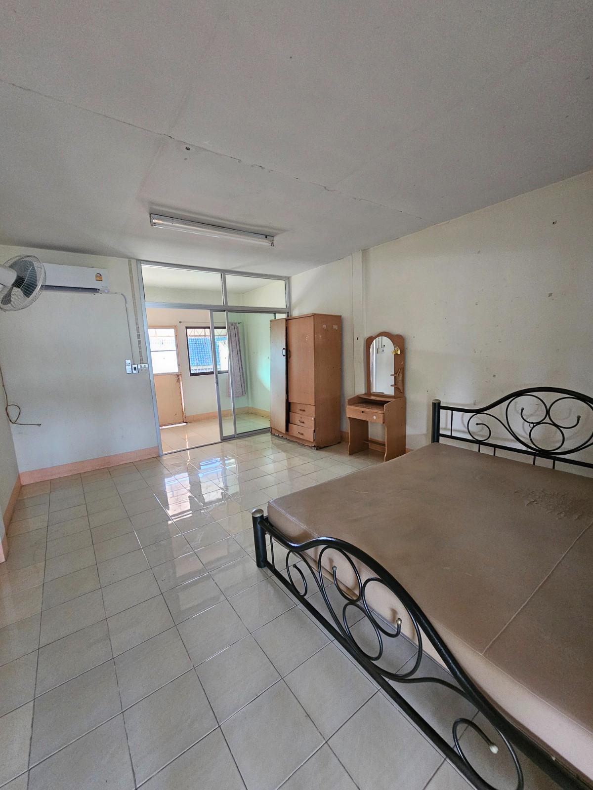 Condo — photo 3