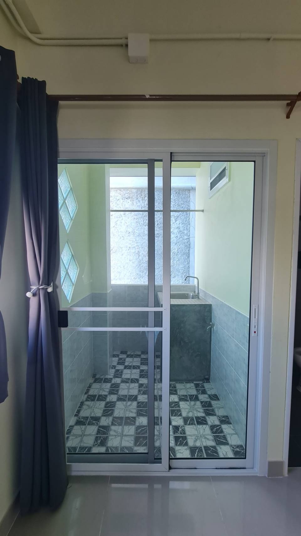 Condo — photo 3