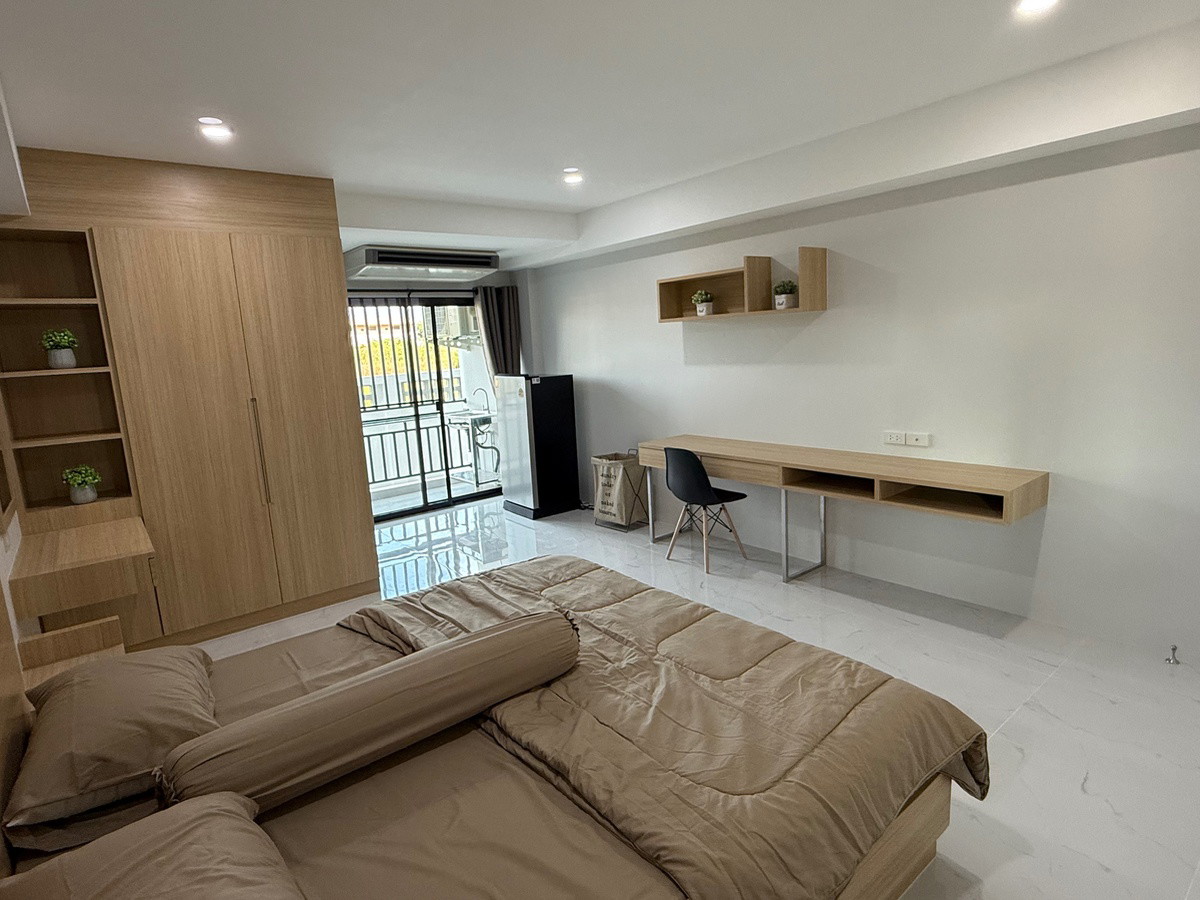 Condo — photo 3