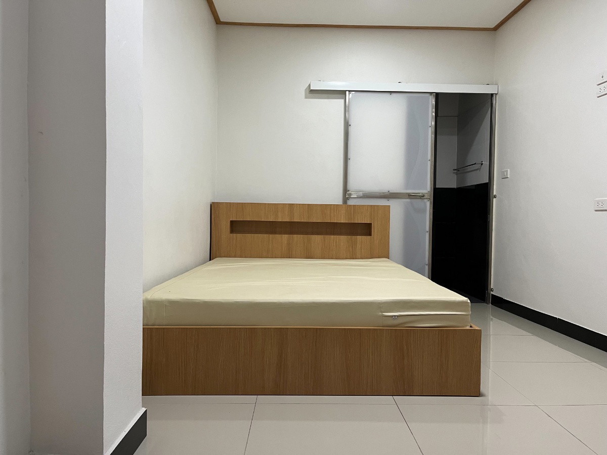 Condo · Sathon, bangkok — photo 2