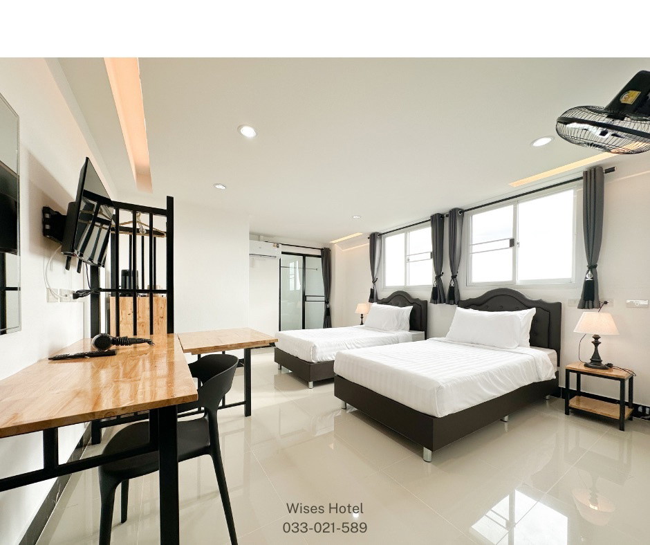 Condo — photo 2