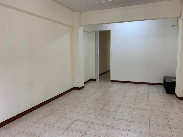 Condo · Phra Khanong, bangkok — photo 2