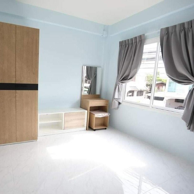 Condo · Phra Pradaeng — photo 4