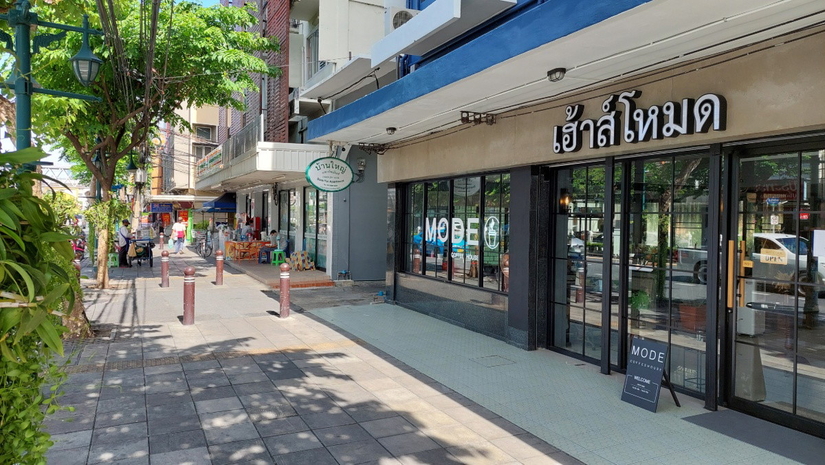 Condo · Thon Buri, bangkok — photo 2