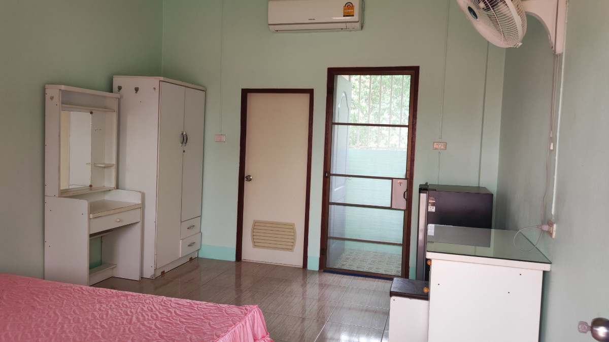 Condo — photo 3