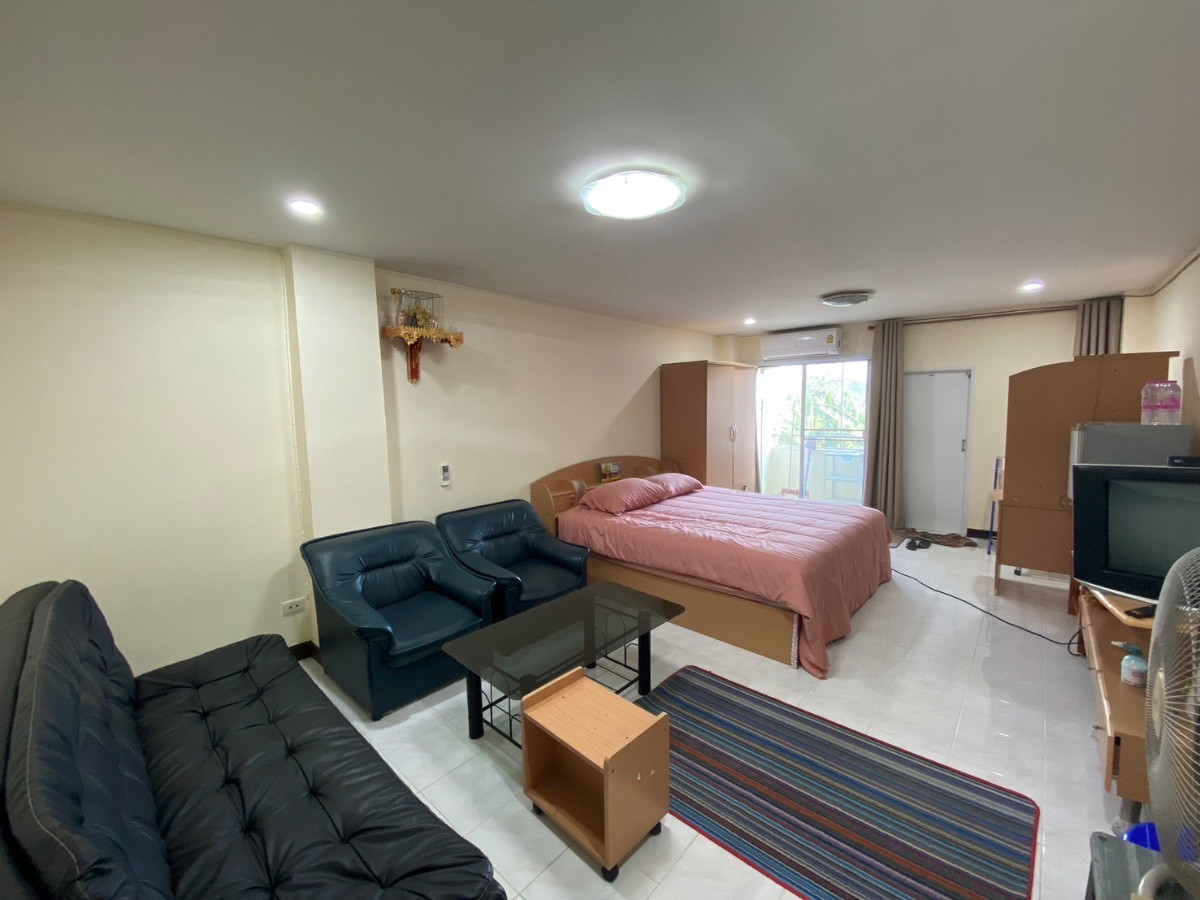 Condo — photo 3
