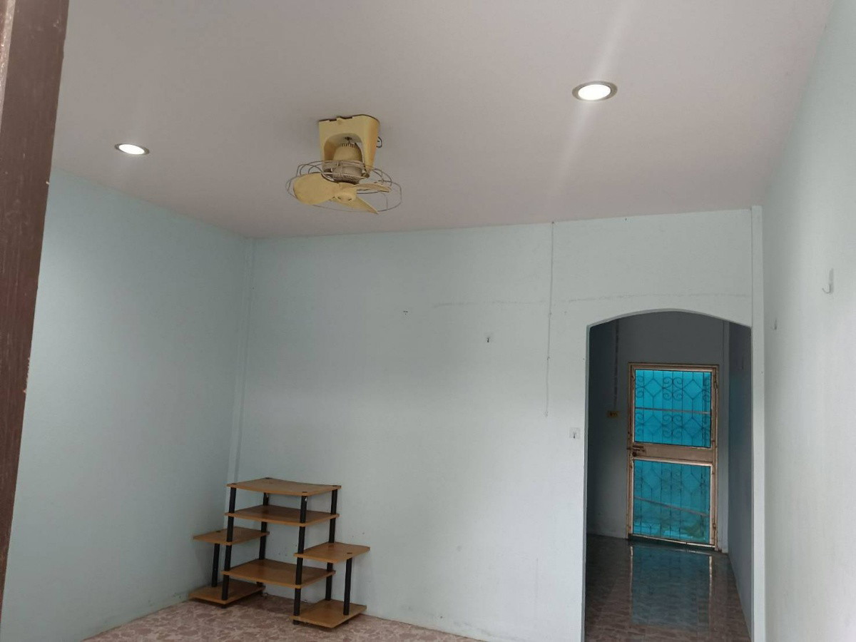 Condo — photo 1