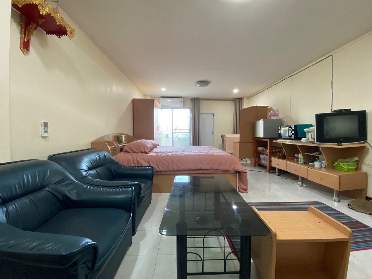 Condo — photo 2