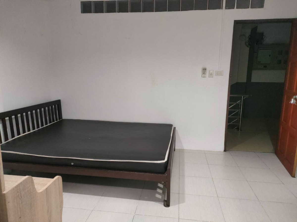 Condo · Bang Khun Thian, bangkok — photo 5
