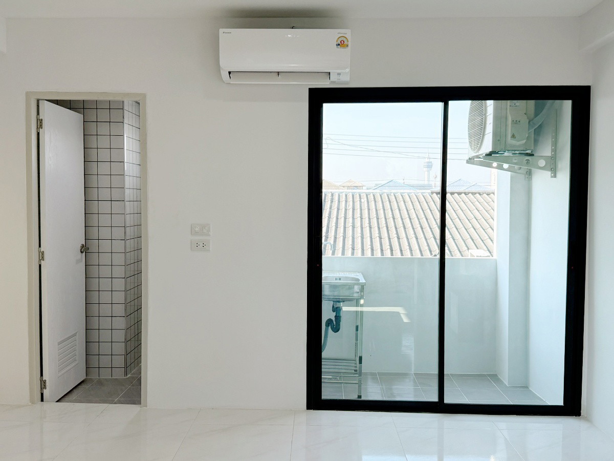 Condo · Mueang Samut Prakan — photo 3