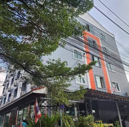 Condo · Phra Khanong, bangkok — photo 1