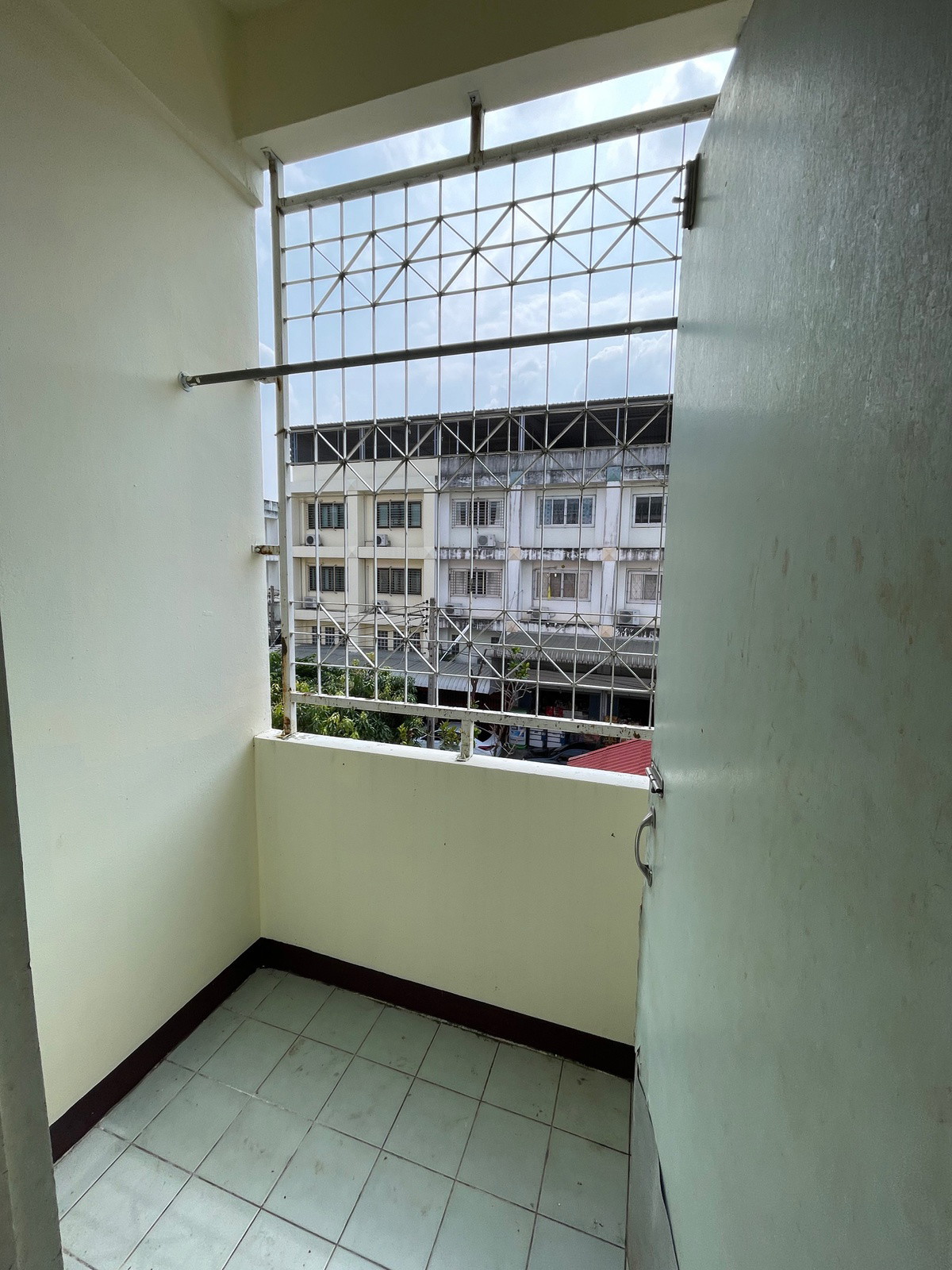 Condo — photo 2
