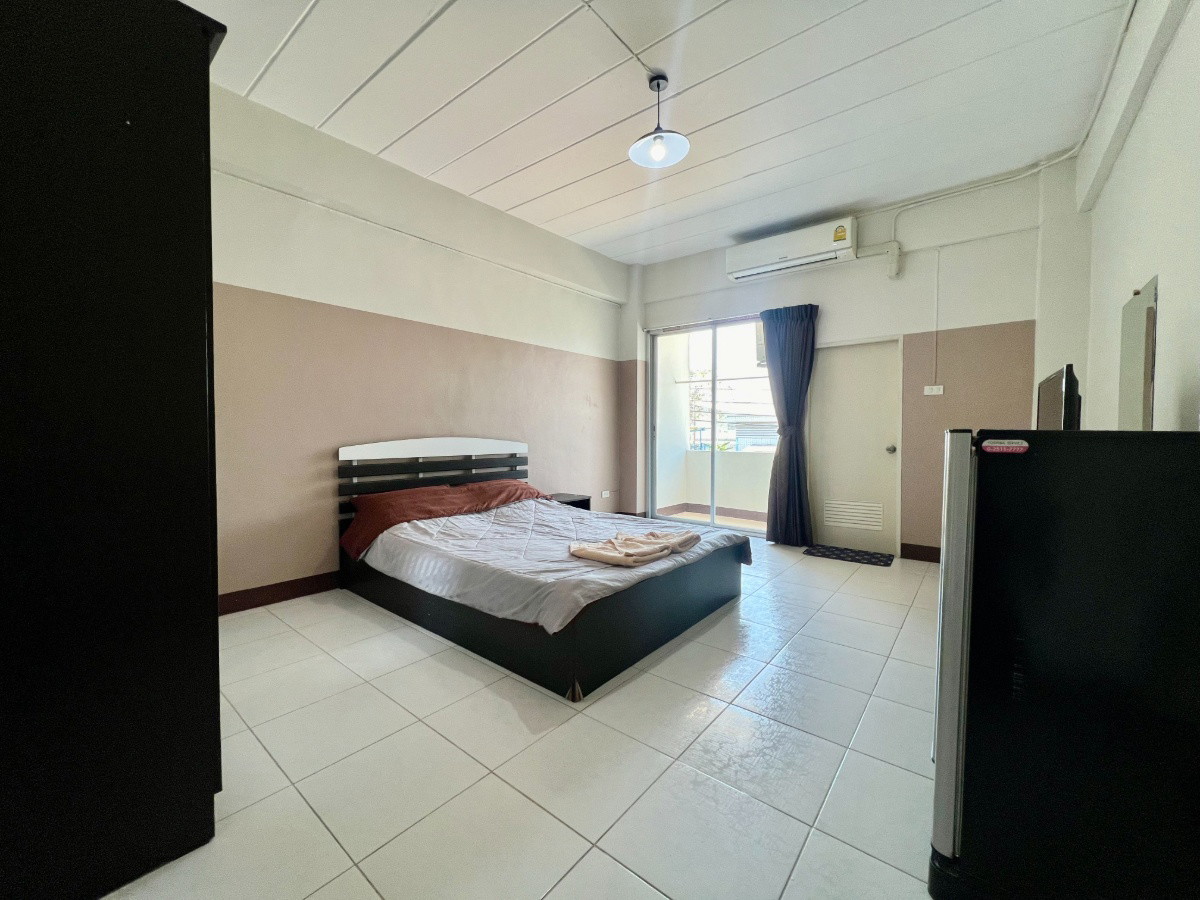 Condo · Bang Bua Thong — photo 2