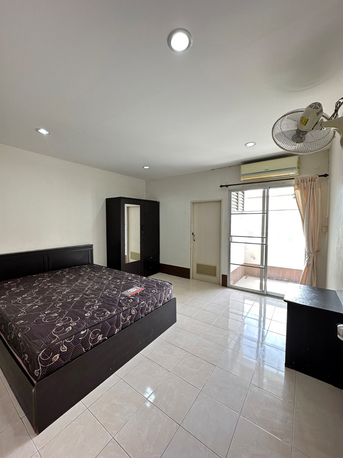 Condo · Mueang Chiang Mai, chiang_mai — photo 4
