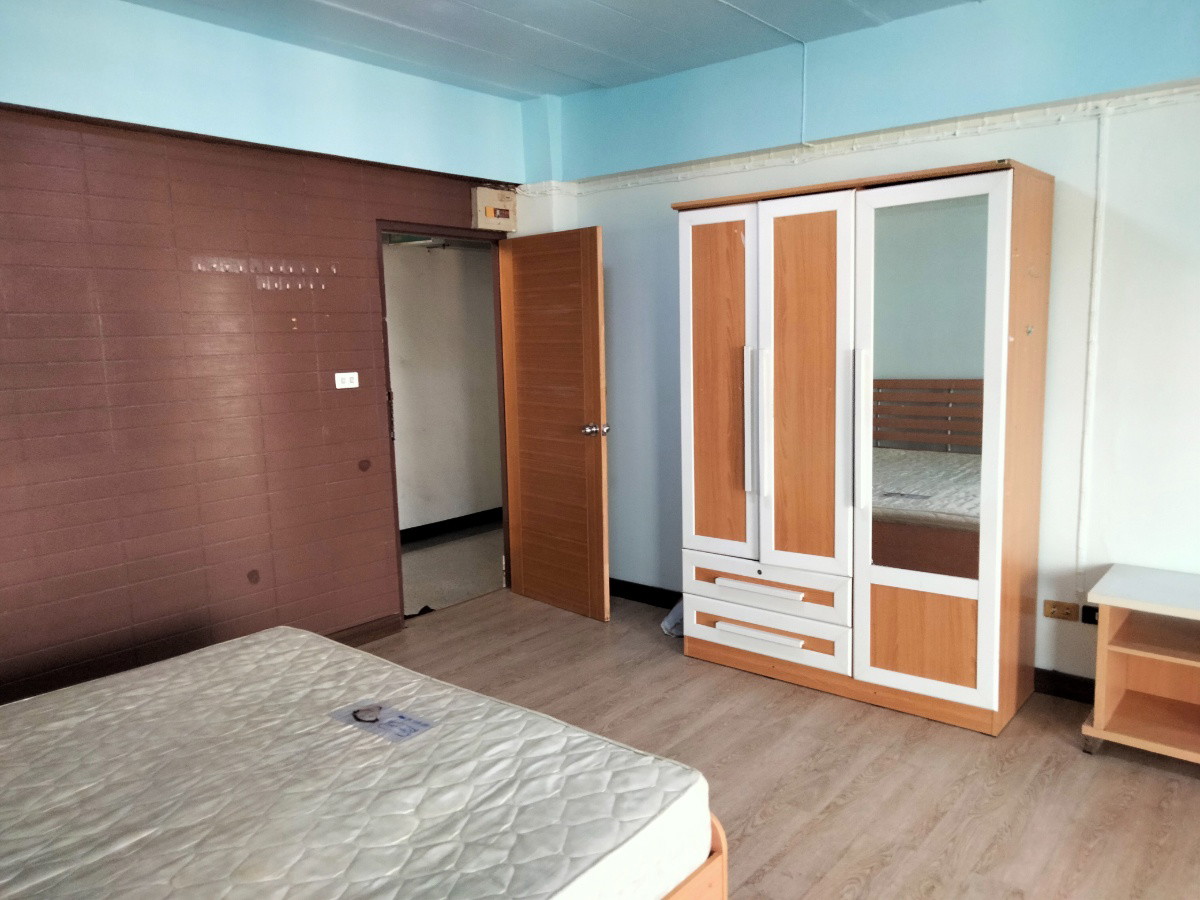 Condo · Mueang Samut Prakan — photo 2