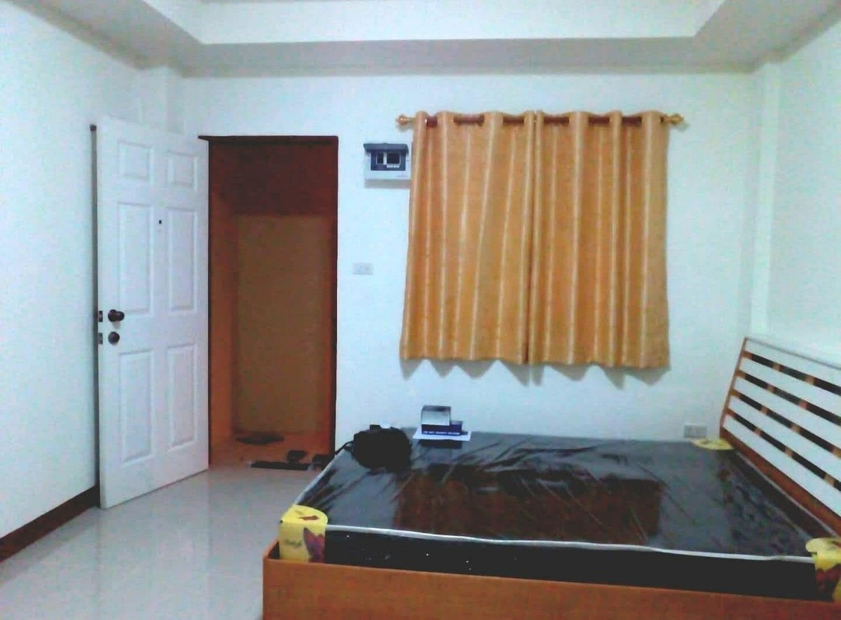 Condo — photo 3