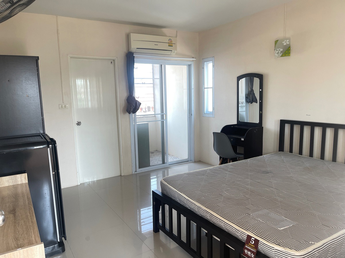 Condo — photo 3