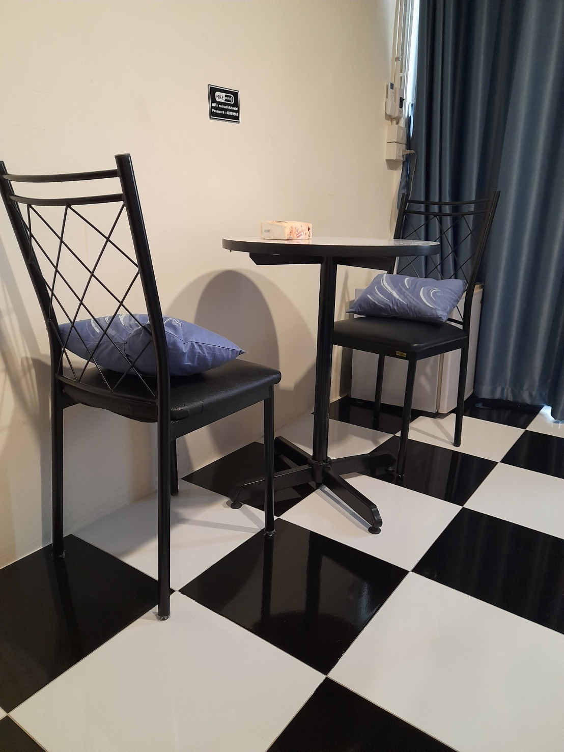 Noir Cafe & Hostel Chinatown BKK — photo 4