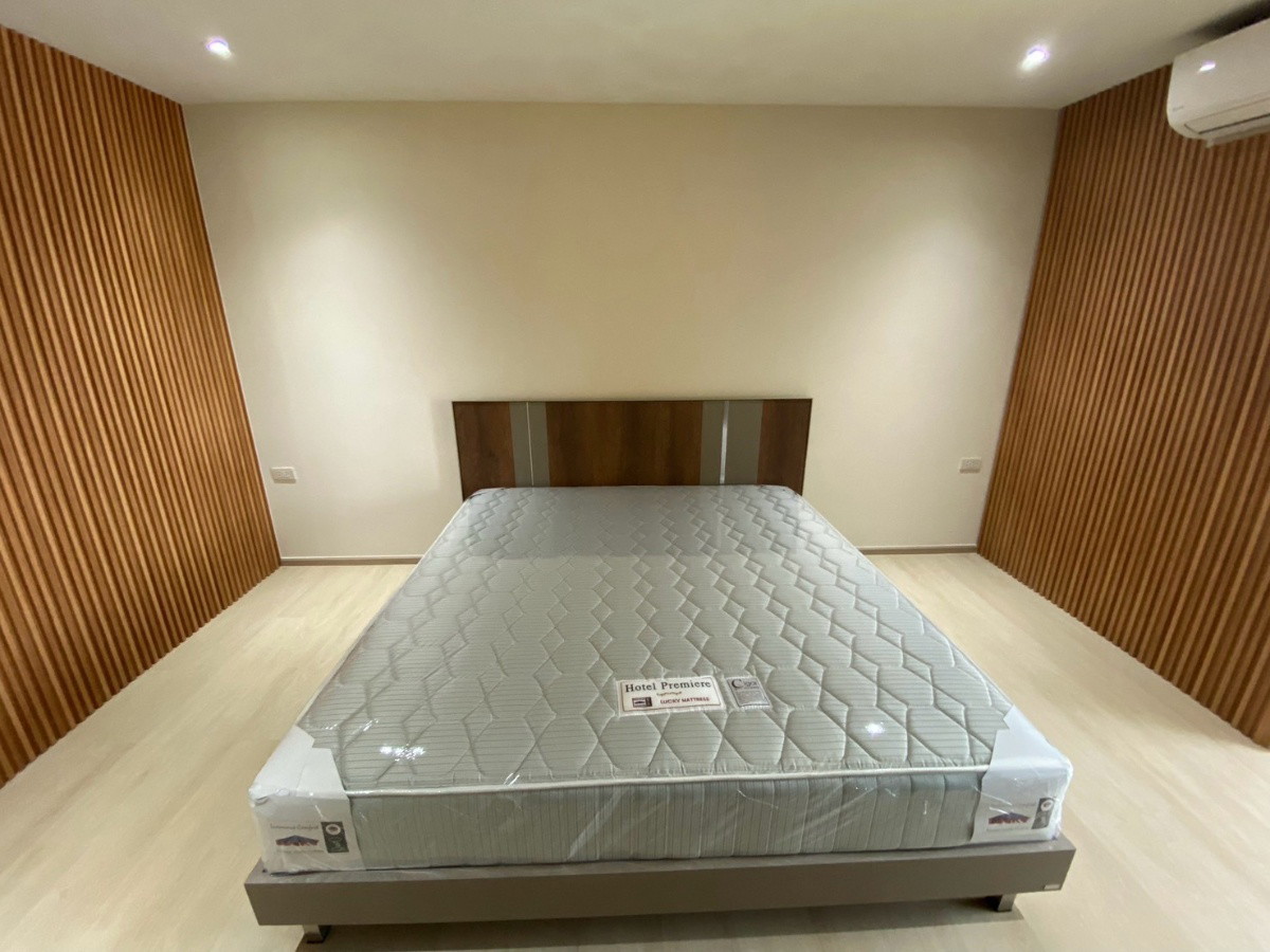 Condo · Huai Khwang, bangkok — photo 5