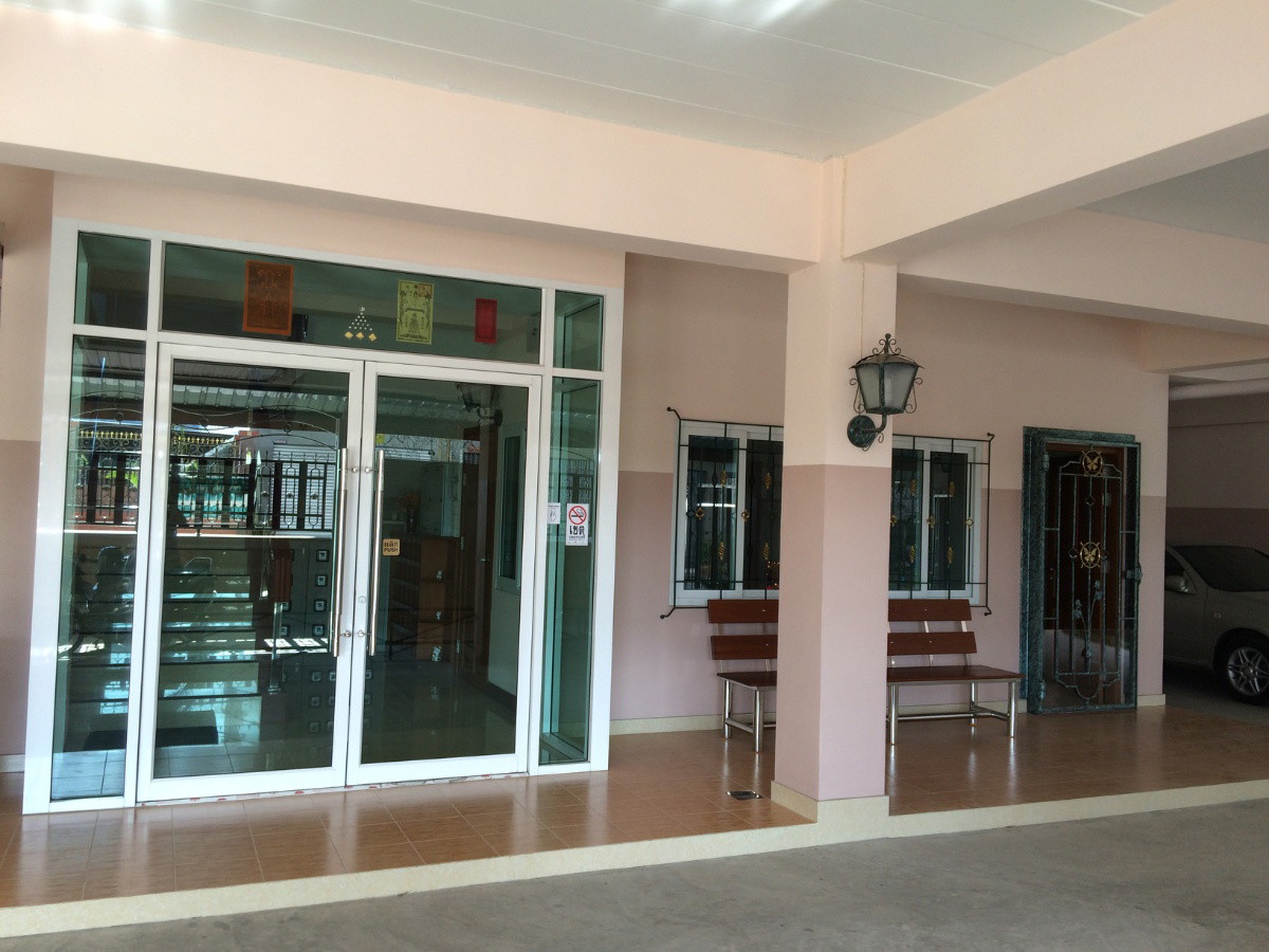 Condo · Mueang Chon Buri, chon_buri — photo 2