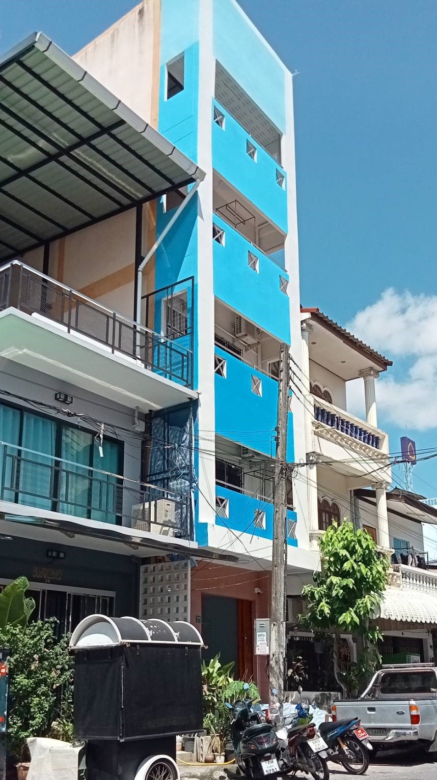 Condo — photo 2