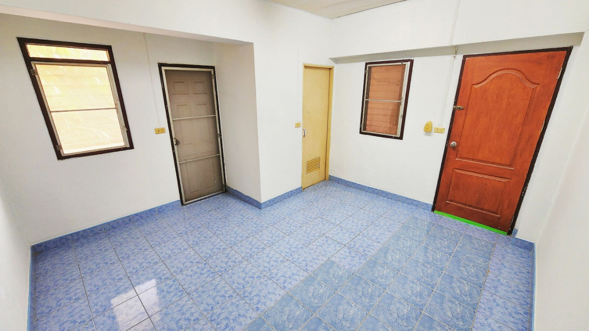 Condo · Mueang Samut Prakan — photo 2