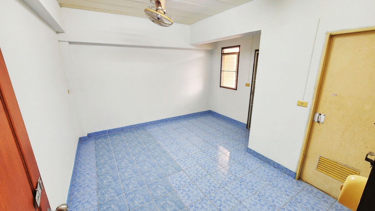 Condo · Mueang Samut Prakan — photo 3