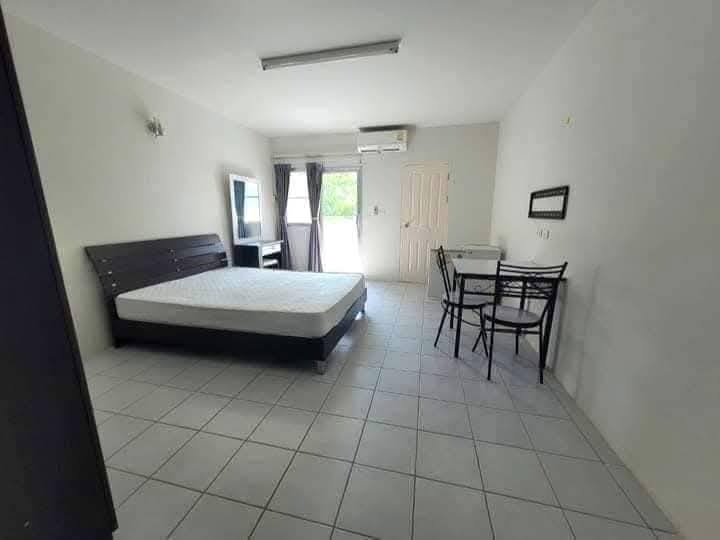 Condo — photo 2