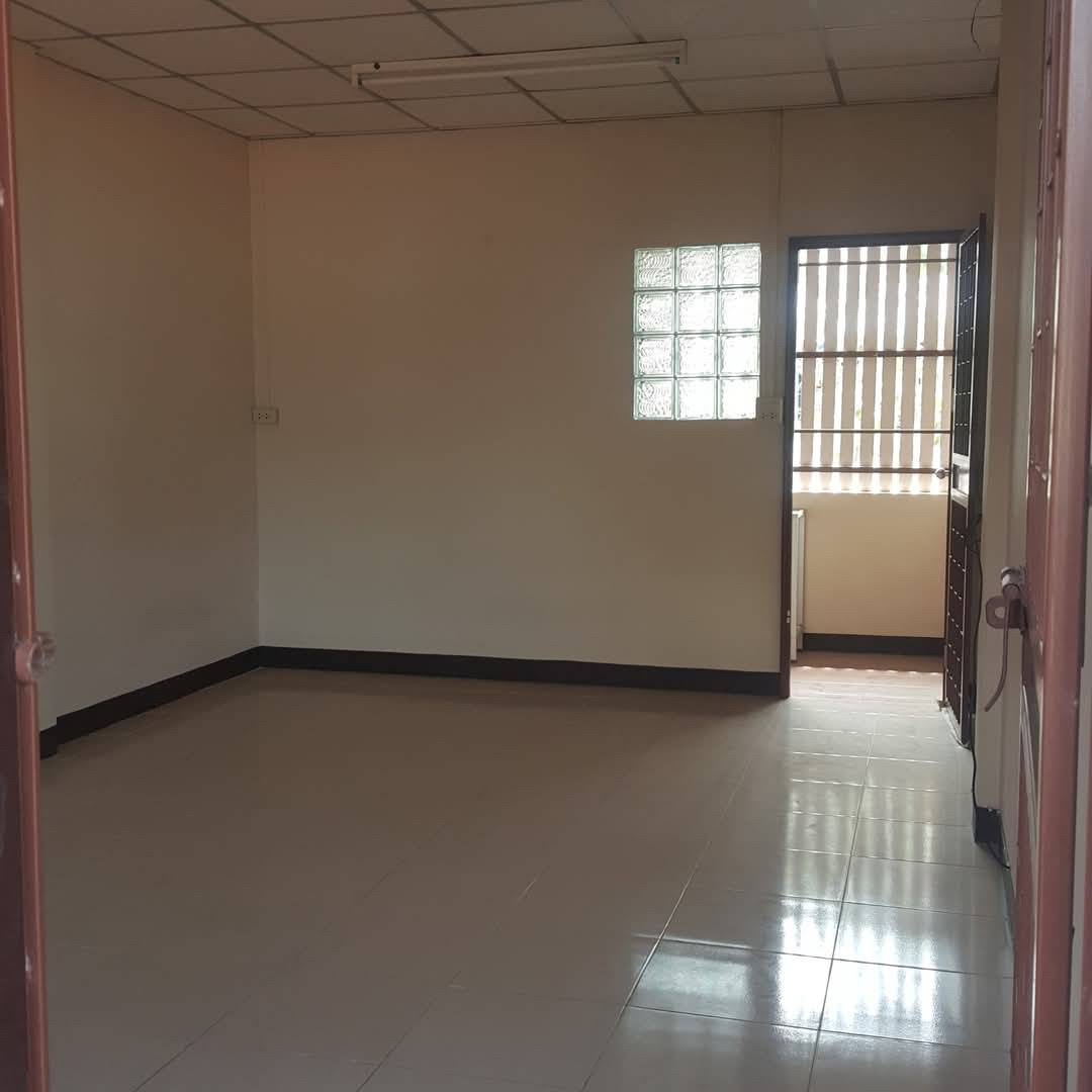 Condo · Mueang Samut Prakan — photo 2