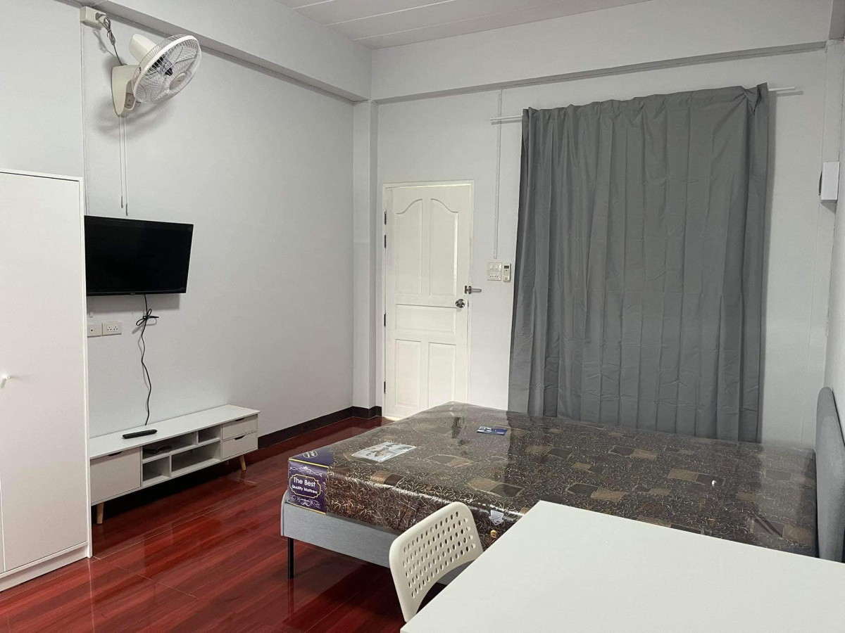 Condo — photo 2