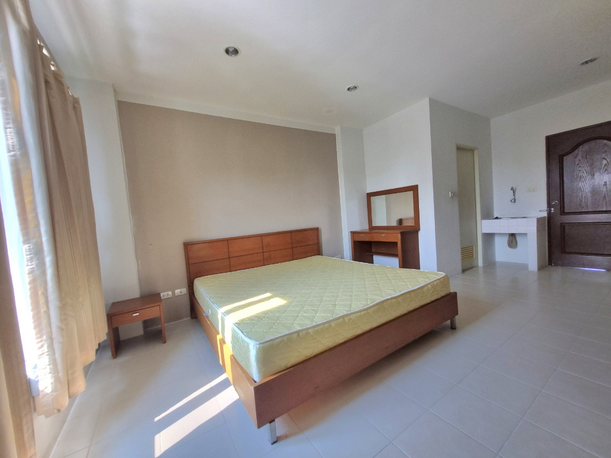 Condo · bangkok — photo 1