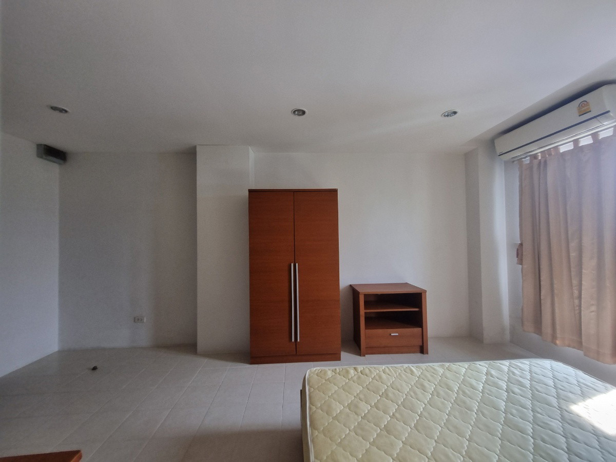 Condo · bangkok — photo 2