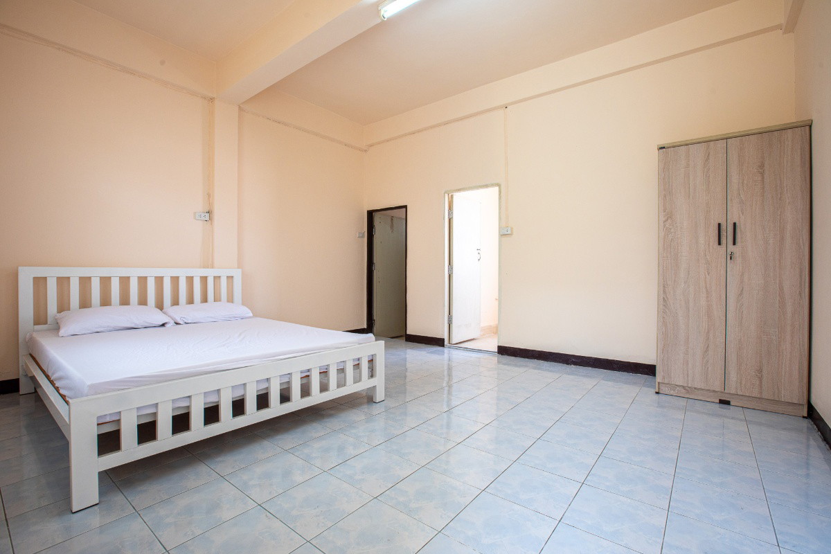 Condo · Mueang Samut Prakan — photo 3