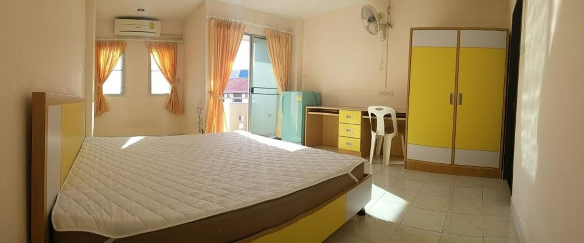 Condo · Mueang Chon Buri, chon_buri — photo 2