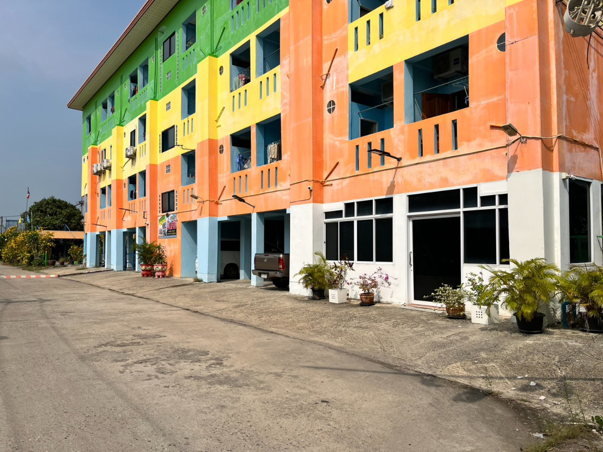 Condo — photo 2